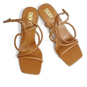 DKNY Designer Pumps - Size 6M